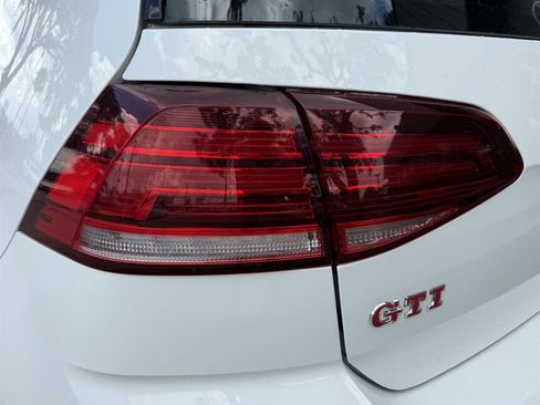Used 2019 Volkswagen GTI Rabbit Edition FWD image 9