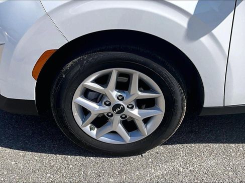 Used 2025 Kia Soul S FWD image 34