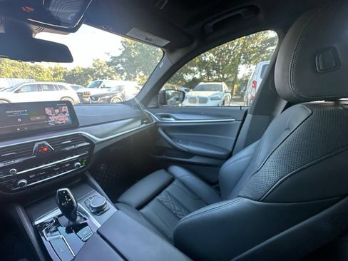 Used 2022 BMW 530i w/ M Sport Package RWD image 25