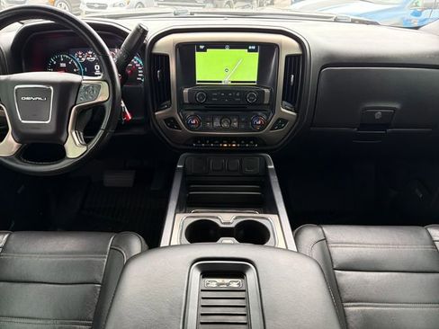 Used 2018 GMC Sierra 1500 Denali w/ Denali Ultimate Package image 9