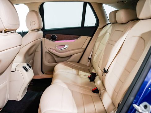 Certified 2022 Mercedes-Benz GLC 300 image 17