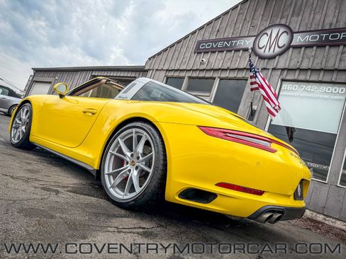 Used 2017 Porsche 911 Targa 4S image 12