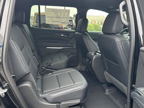 New 2026 Chevrolet Traverse LT w/ LPO, Floor Liner Package image 11