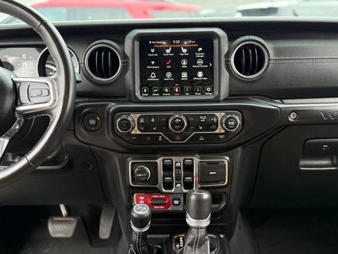 Used 2023 Jeep Wrangler Unlimited Rubicon 4xe w/ Cold Weather Group AWD/4WD image 22