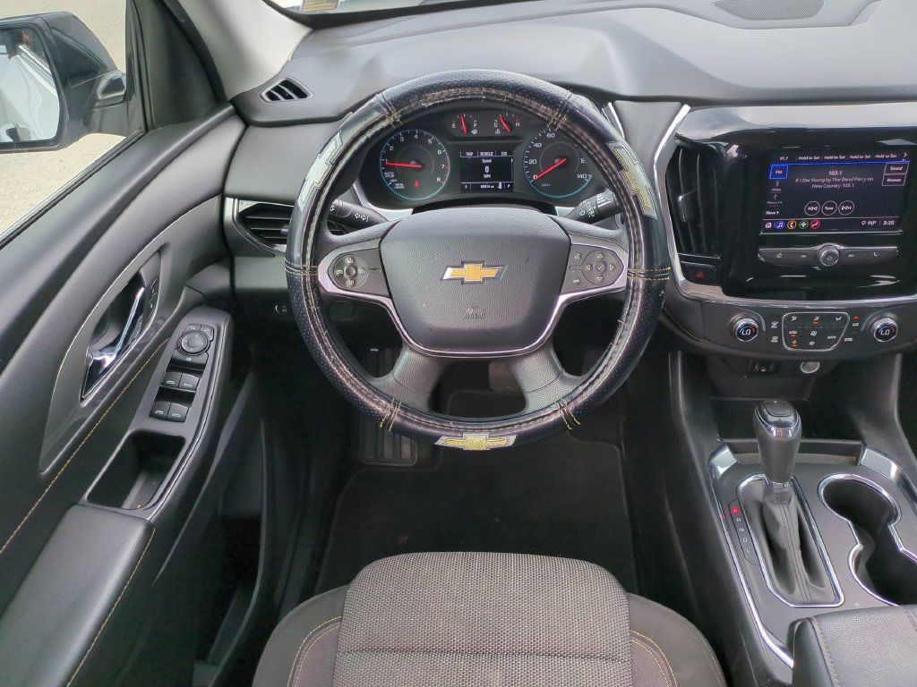 Used 2020 Chevrolet Traverse LS FWD image 18