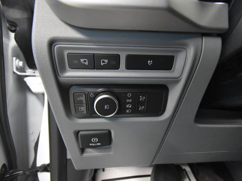 Used 2022 Ford F150 XLT w/ Equipment Group 301A Mid image 9