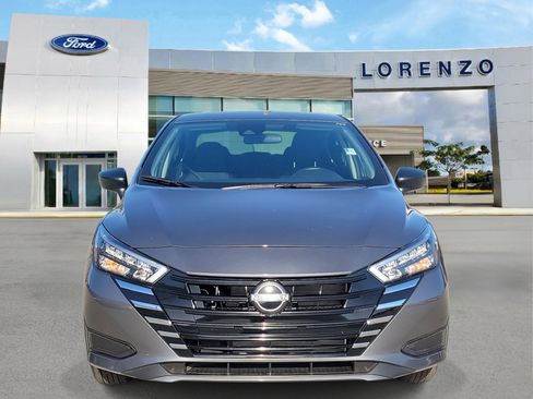 Used 2025 Nissan Versa S w/ Trunk Package image 2