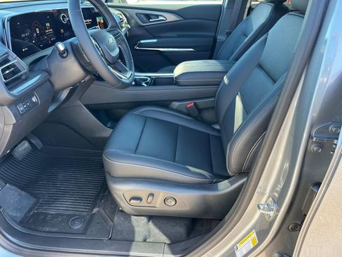 New 2026 Chevrolet Traverse LT image 24