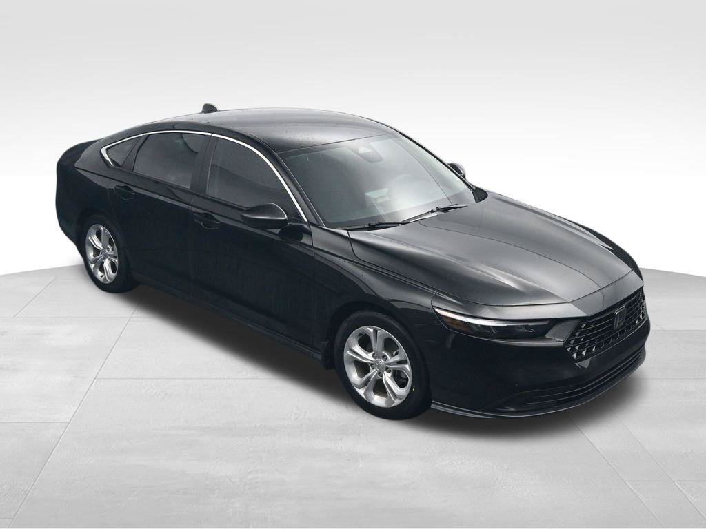 Used 2025 Honda Accord LX image 28
