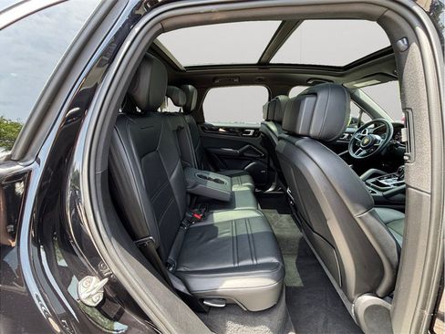 Used 2019 Porsche Cayenne S AWD/4WD image 48