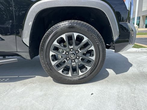 Certified 2025 Toyota Tundra Limited image 13