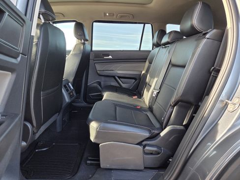 Used 2022 Volkswagen Atlas SE image 14