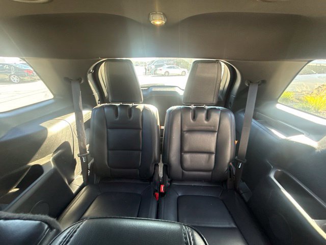 Used 2014 Ford Explorer XLT w/ Equipment Group 202A AWD/4WD image 12