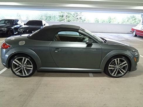 Used 2017 Audi TT 2.0T AWD/4WD image 4