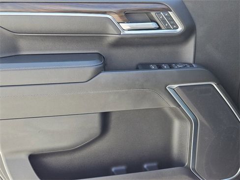 Used 2022 GMC Sierra 1500 SLT image 23