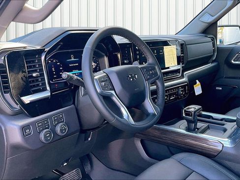 New 2026 Chevrolet Silverado 1500 LT Trail Boss w/ Safety Package image 3