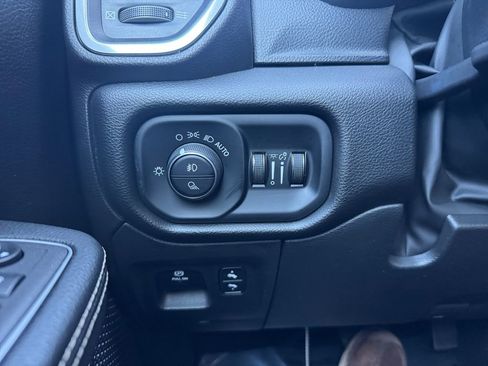 Used 2023 RAM 1500 Laramie image 28