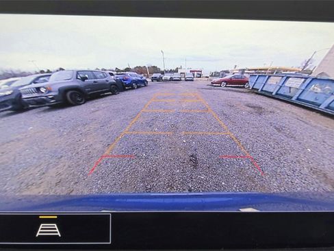 Used 2024 GMC Terrain SLT image 24