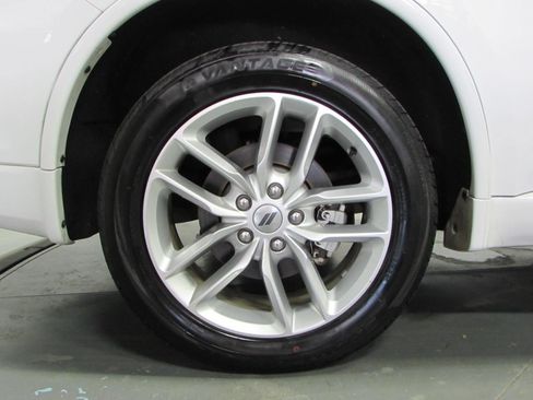 Used 2024 Dodge Durango GT AWD/4WD image 9
