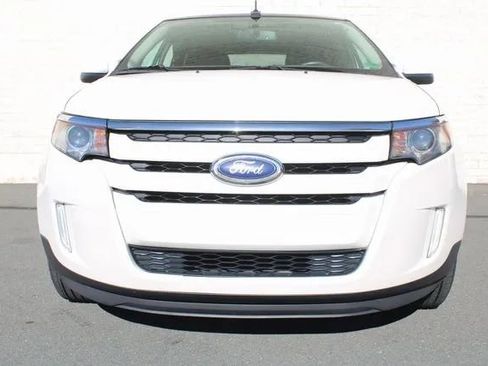 Used 2014 Ford Edge SEL w/ Equipment Group 205A image 8