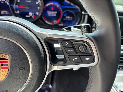 Used 2017 Porsche Panamera 4S image 28