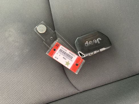 Used 2023 Jeep Wrangler Sport image 29