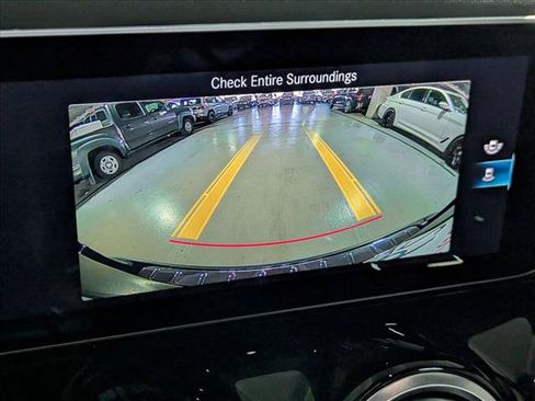 Used 2021 Mercedes-Benz GLA 250 4MATIC image 13