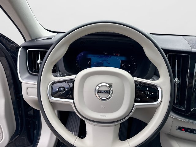 Certified 2024 Volvo XC60 B5 Core w/ Protection Package Premier AWD/4WD image 14