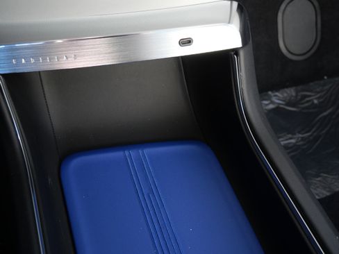 New 2026 Cadillac Lyriq Premium Sport image 21