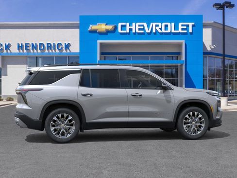 New 2026 Chevrolet Traverse LT w/ Sun and Wheel Package image 7