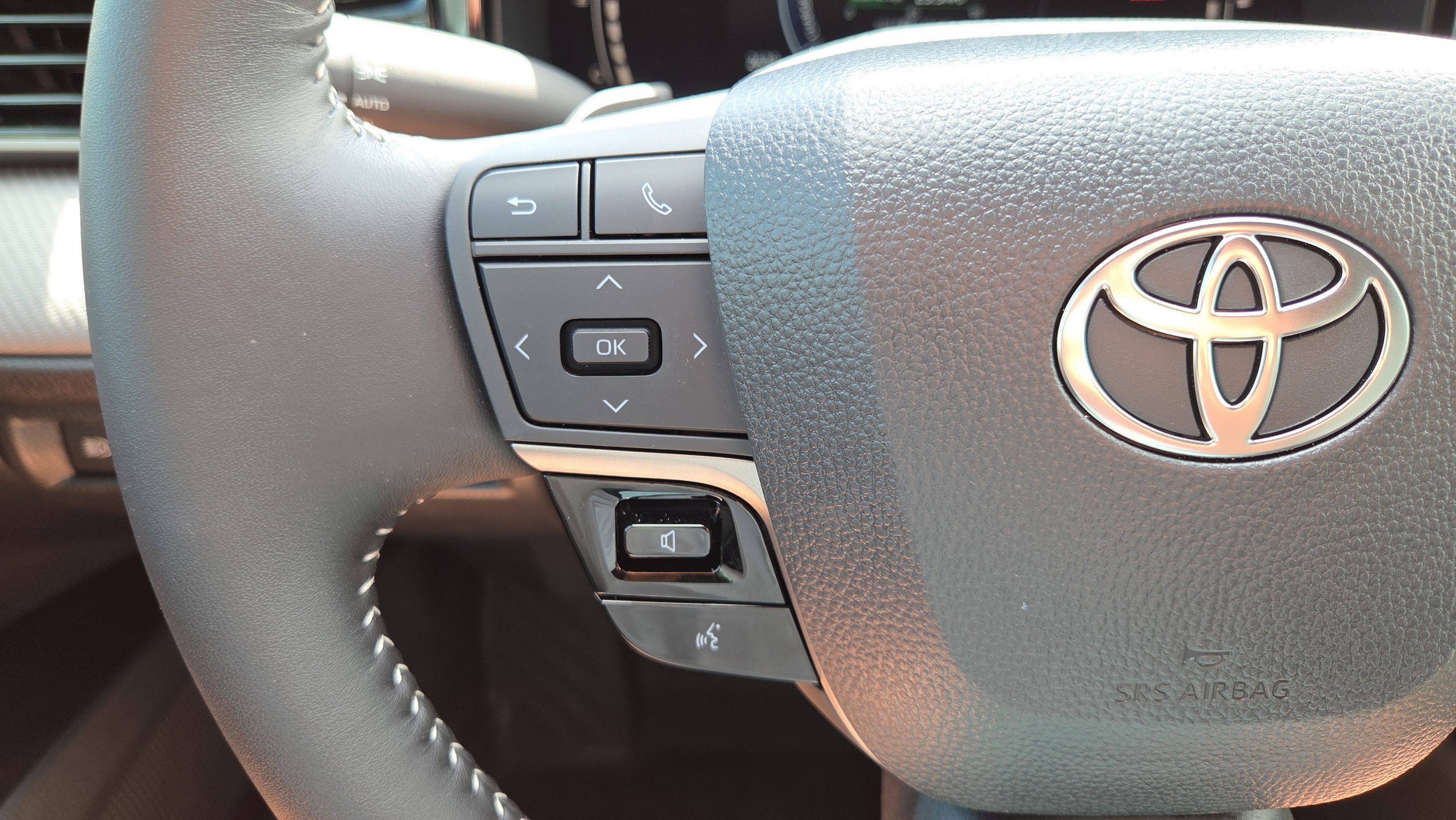 Certified 2026 Toyota Camry SE FWD image 25