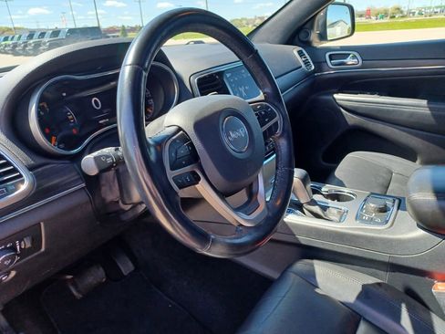 Used 2020 Jeep Grand Cherokee Limited AWD/4WD image 13
