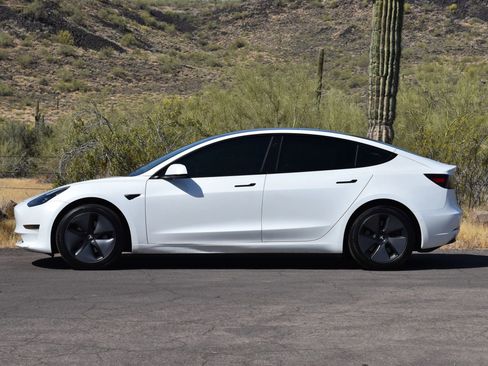 Used 2023 Tesla Model 3 Standard Range image 6