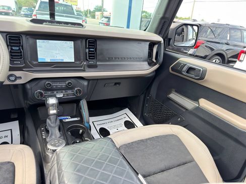 Used 2022 Ford Bronco Wildtrak AWD/4WD image 42