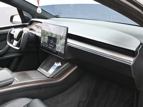 Used 2023 Tesla Model X AWD/4WD image 39
