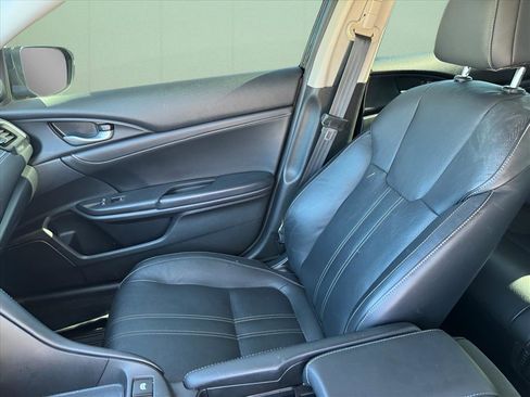 Used 2019 Honda Insight Touring image 8