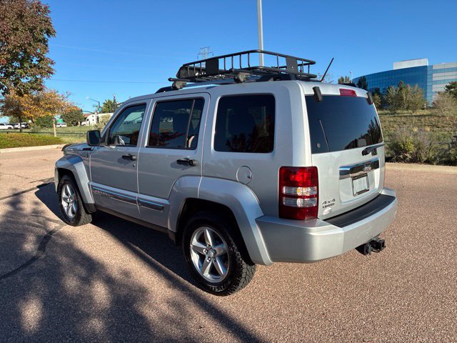 Used 2009 Jeep Liberty Limited w/ Premium Group AWD/4WD image 5