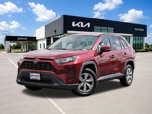 Used 2019 Toyota RAV4 LE w/ All Weather Liner Package FWD image 1