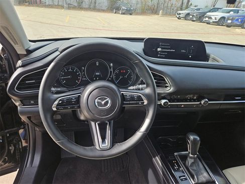 Used 2025 MAZDA CX-30 AWD 2.5 S w/ Preferred Package image 16