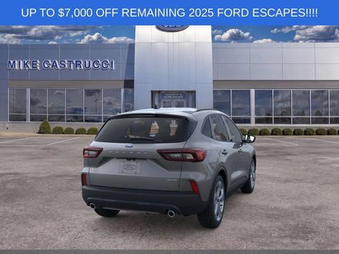 New 2025 Ford Escape ST-Line w/ Tech Pack #1 AWD/4WD image 8
