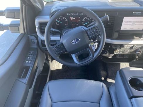 New 2026 Ford F550 4x4 Supercab Super Duty image 10