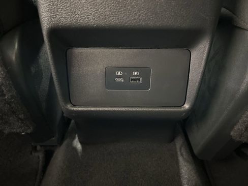 Used 2023 Nissan Rogue SV image 25