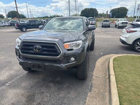 Used 2023 Toyota Tacoma SR5 image 4