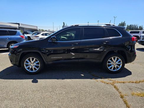 Used 2017 Jeep Cherokee Limited AWD/4WD image 5