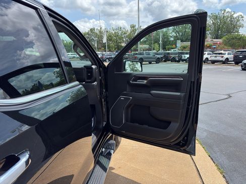 Used 2023 GMC Sierra 1500 SLT w/ SLT Premium Package AWD/4WD image 19