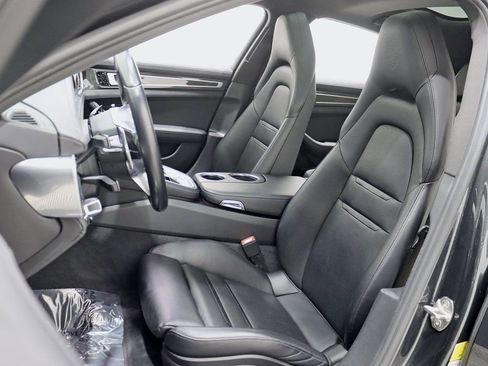 Used 2017 Porsche Panamera 4S image 28