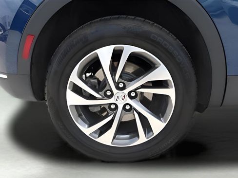 Used 2023 Buick Envision Essence image 9