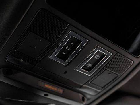 New 2026 Land Rover Defender 110 Trophy Edition AWD/4WD image 34