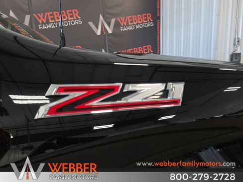 Used 2019 Chevrolet Silverado 1500 LT Trail Boss AWD/4WD image 4