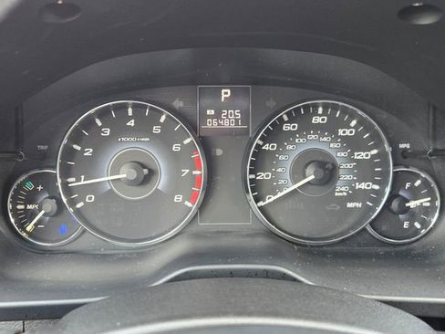 Used 2010 Subaru Outback 2.5i Limited AWD/4WD image 13